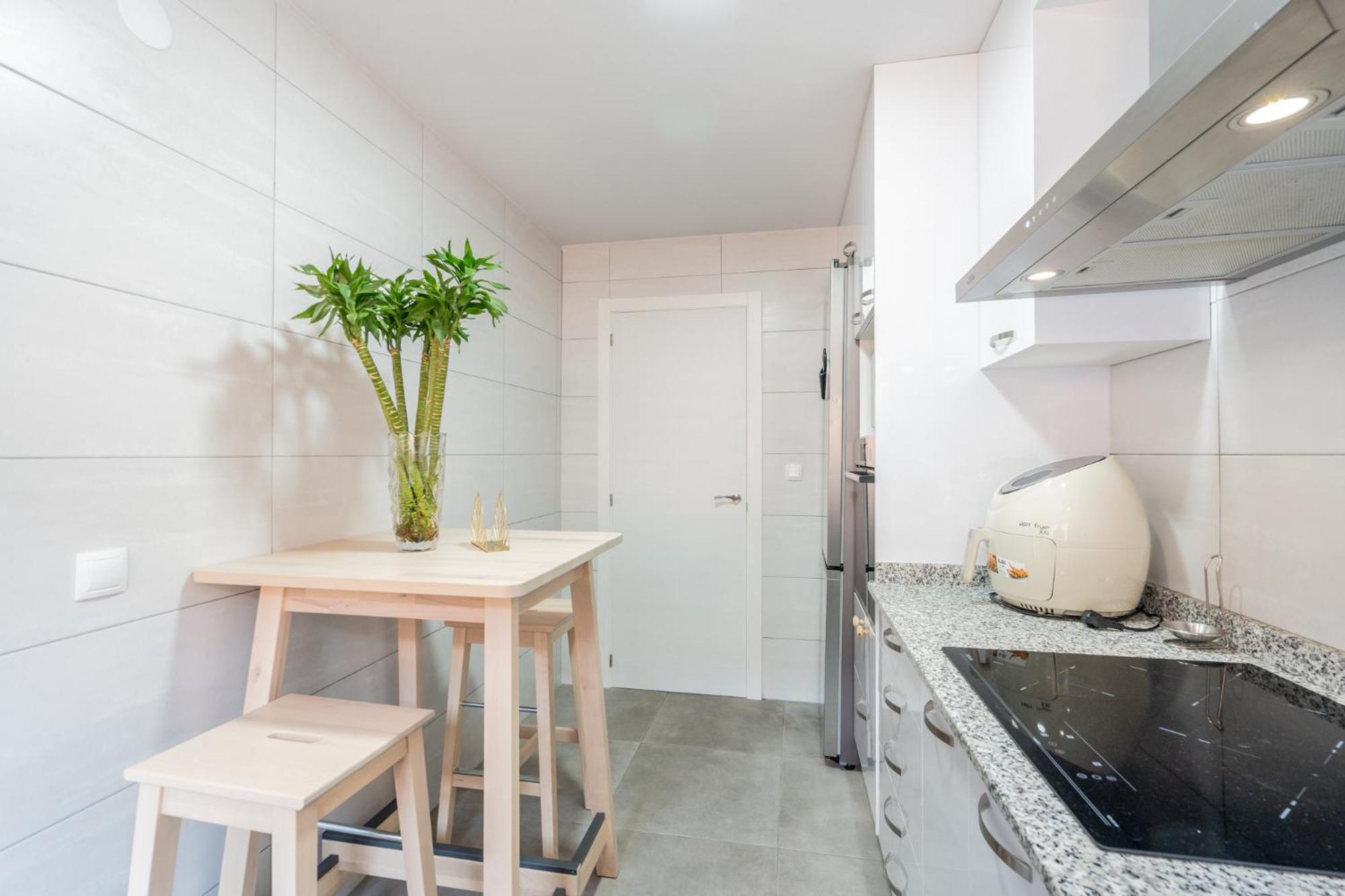 Apartamento Familiar En Avenida Del Puerto Валенсия Экстерьер фото